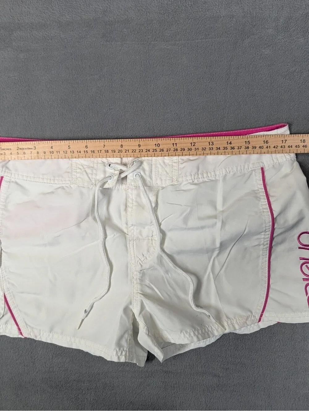 O'Neill Womens 11 White Pink Board Shorts Surf Swim Beach Drawstring Stretch